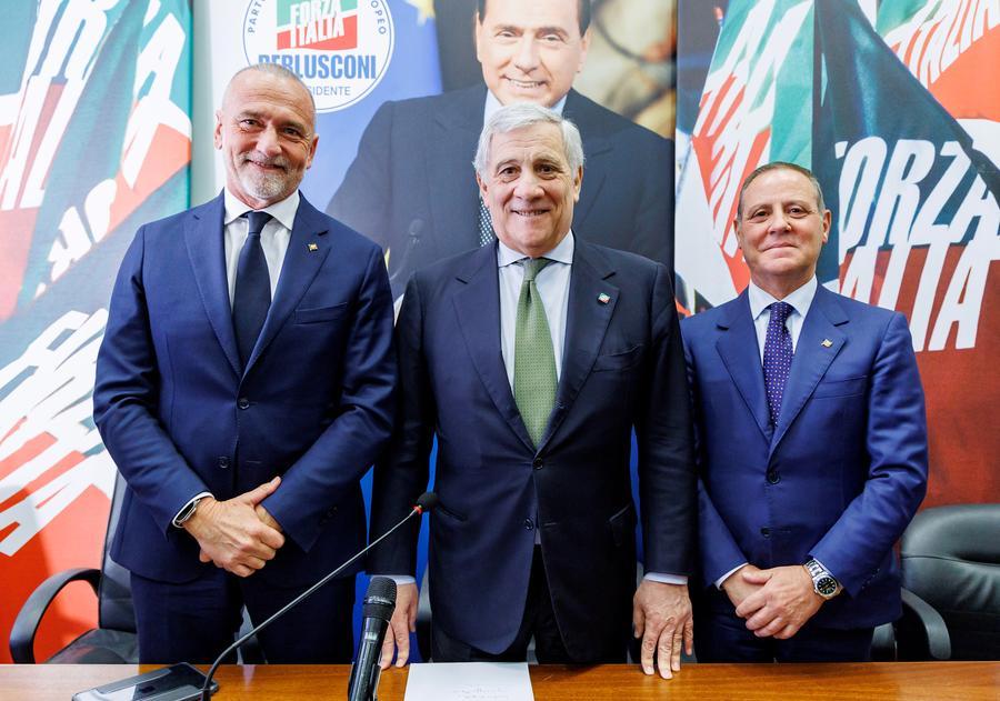 Forza Italia agli alleati: «Uscire dalla logica dei rapporti di forza»