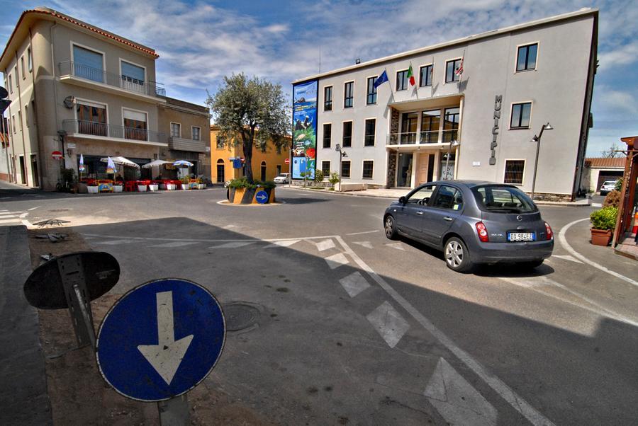 
	Il municipio di Cabras


