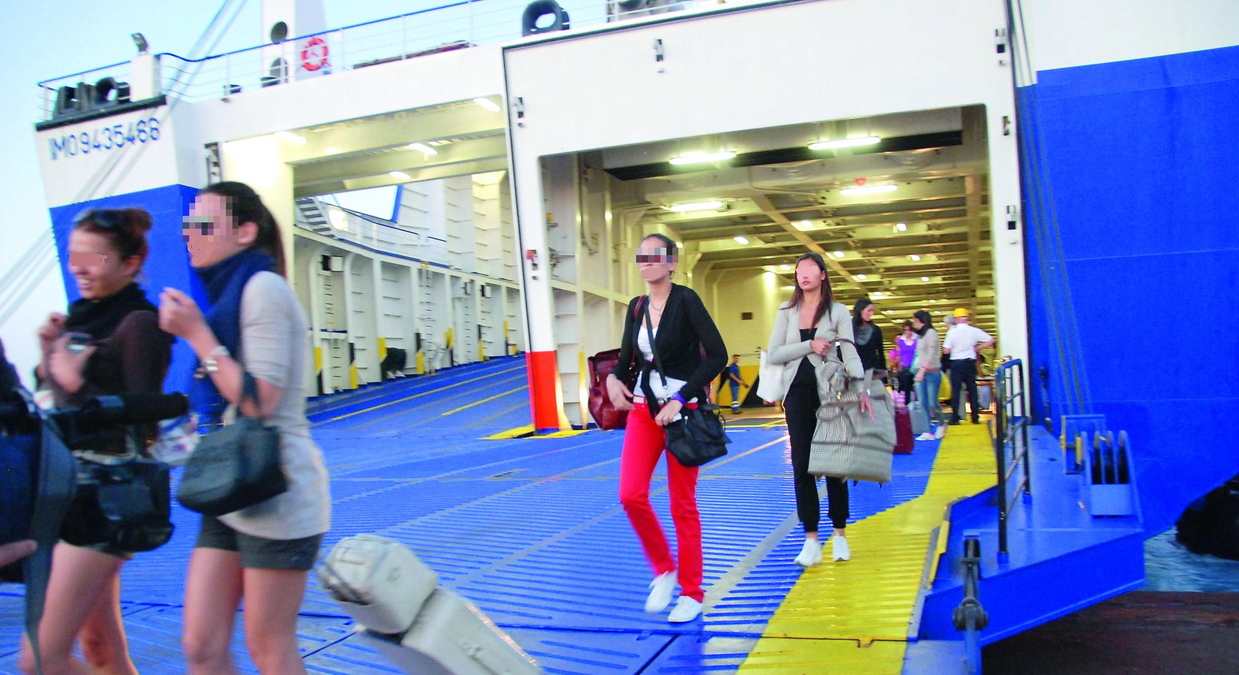 Abusi e aggressioni a bordo delle navi: tante donne rompono il silenzio, il caso approda in Parlamento