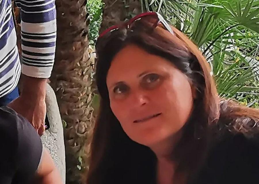 Pietrasanta, muore insegnante di 50 anni. Il marito: «Grande moglie e grande mamma»