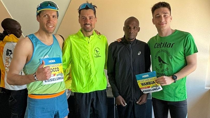Gli atleti del Gp Parco Alpi Apuane che hanno partecipato alla Stramilano: Wambua Bernard Musau conquista il quarto posto assoluto