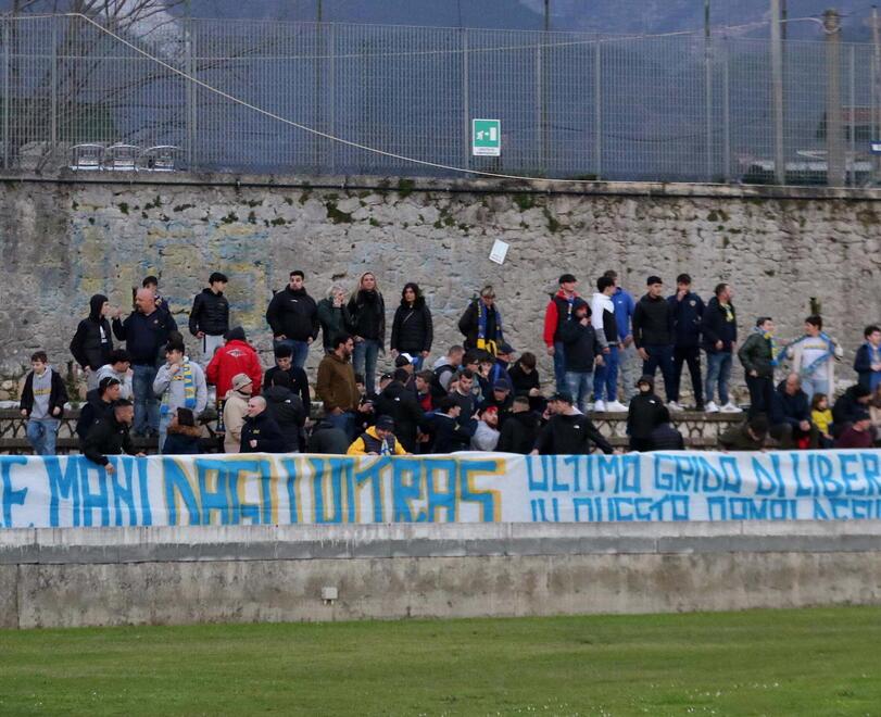 Il pubblico della Carrarese sugli spalti