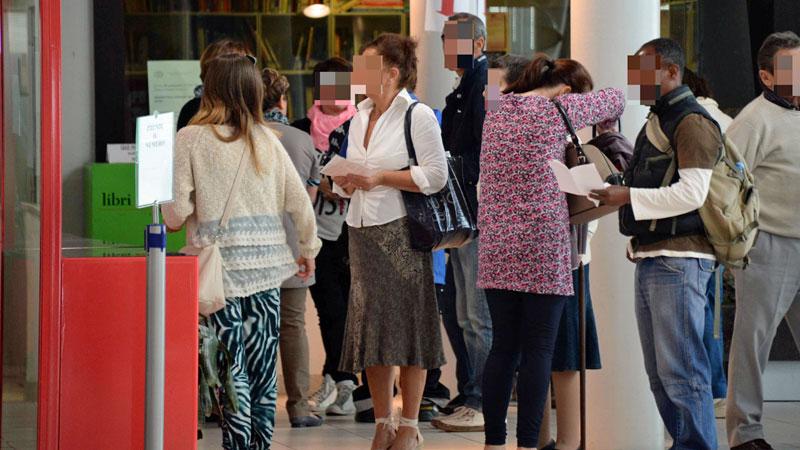 Empoli, un anno d’attesa per curare la carie: «Costretti a rivolgerci al privato»