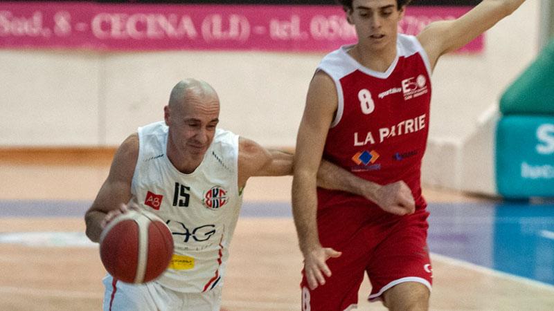 Giovanni Bruni porta palla