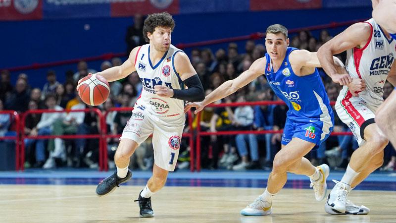 
	Un&rsquo;azione di Saverio Mazzantini nella stracittadina di domenica al Palaterme contro la Fabo Herons (foto Nucci)

