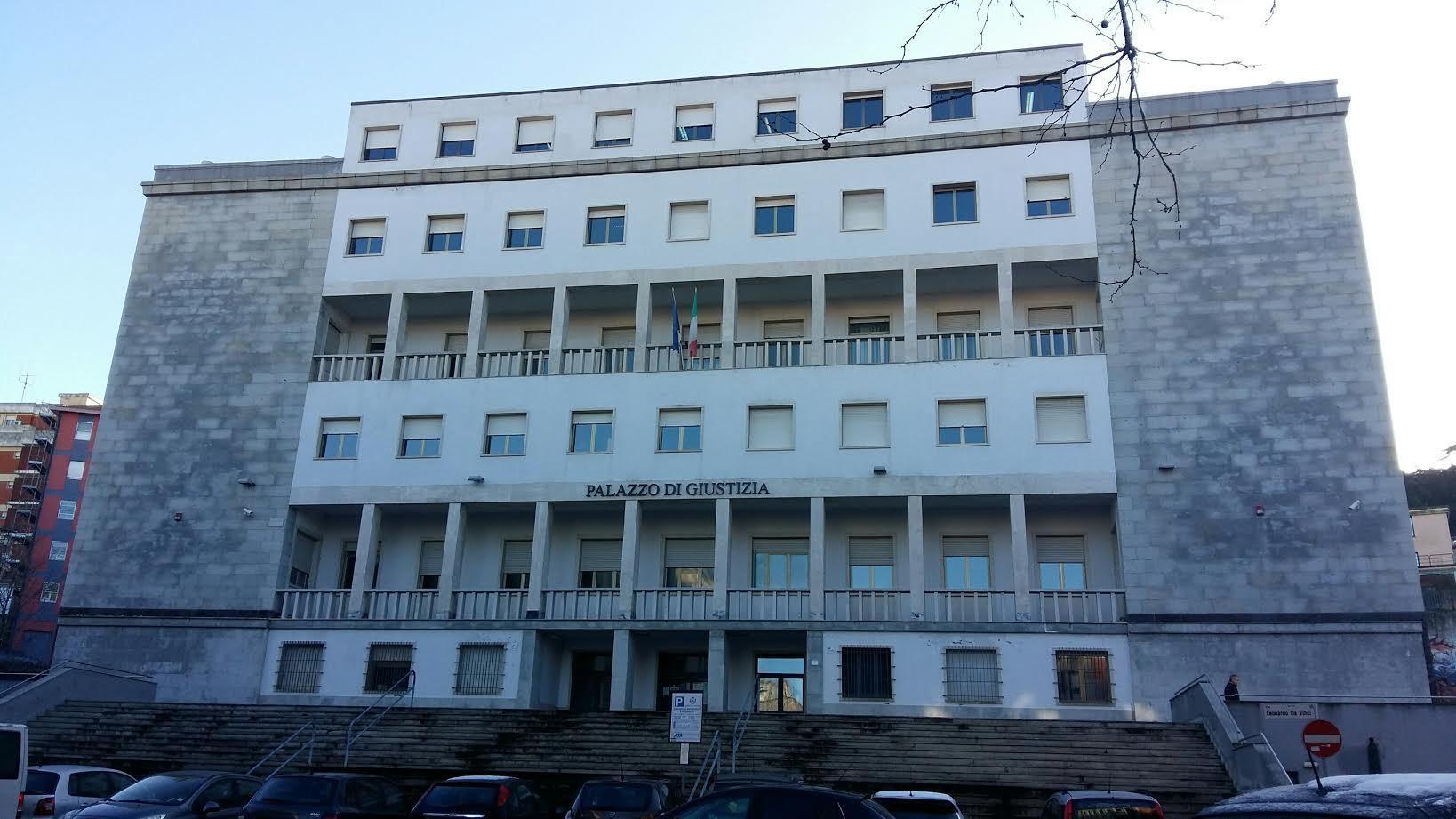 
	Il palazzo di giustizia di Nuoro

