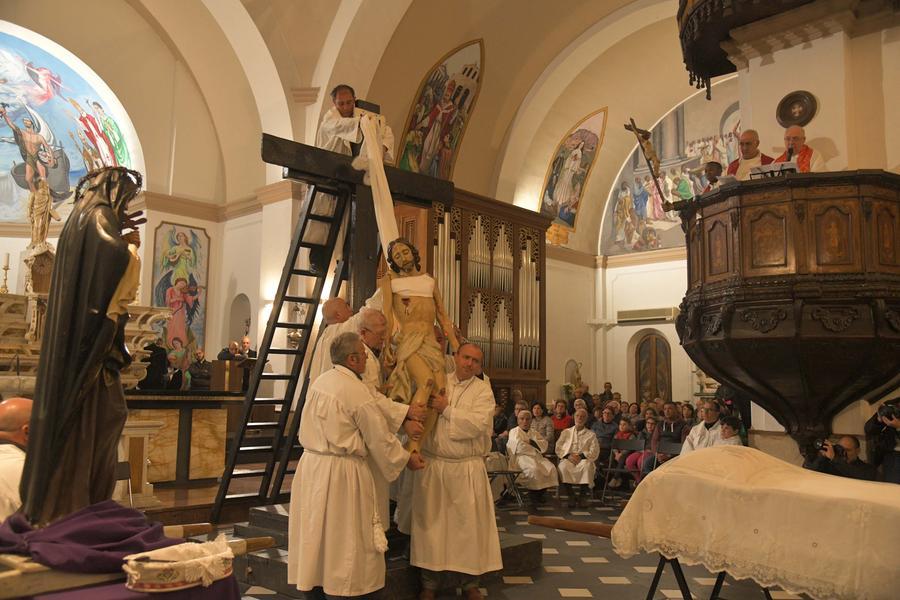 Olbia, la settimana santa entra nel vivo: domani c’è S’Iscravamentu
