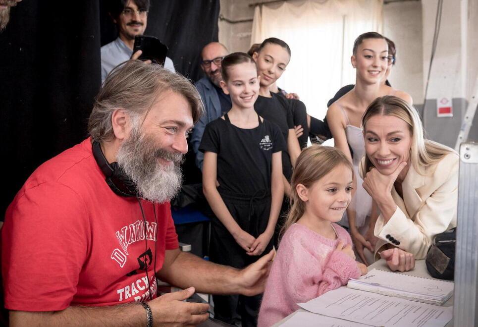 Livorno, Irish Braschi firma il film su Eleonora Abbagnato «Così racconto la vita di una stella della danza»<br>
