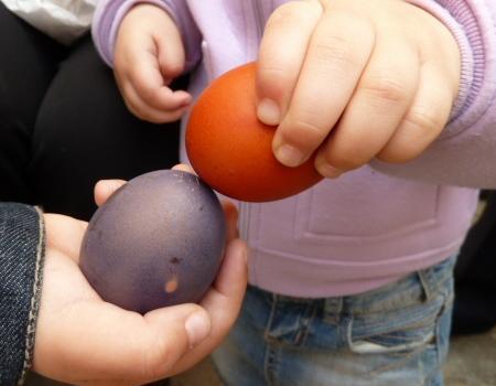 Uova da rompere in compagnia con l’antica usanza dello scusin