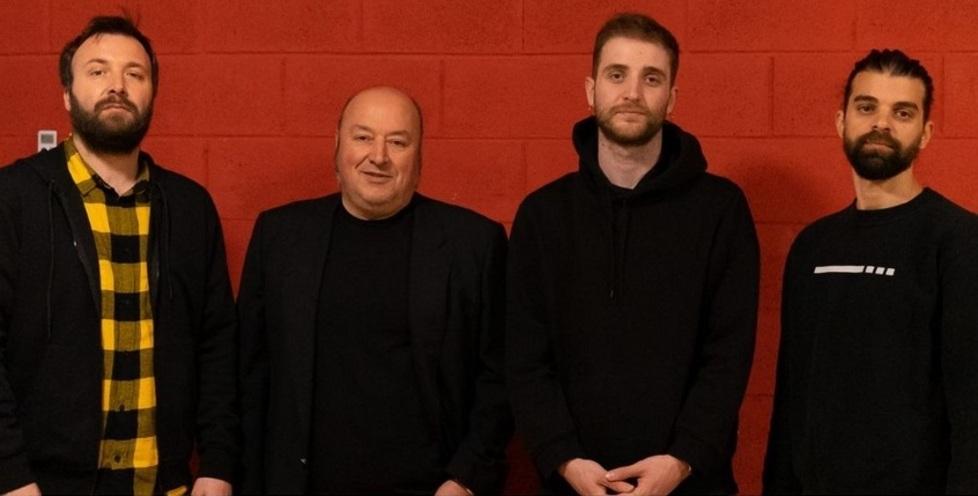 Esordio post-punk dei 6 Politico tra dadaismo, arte e filosofia 