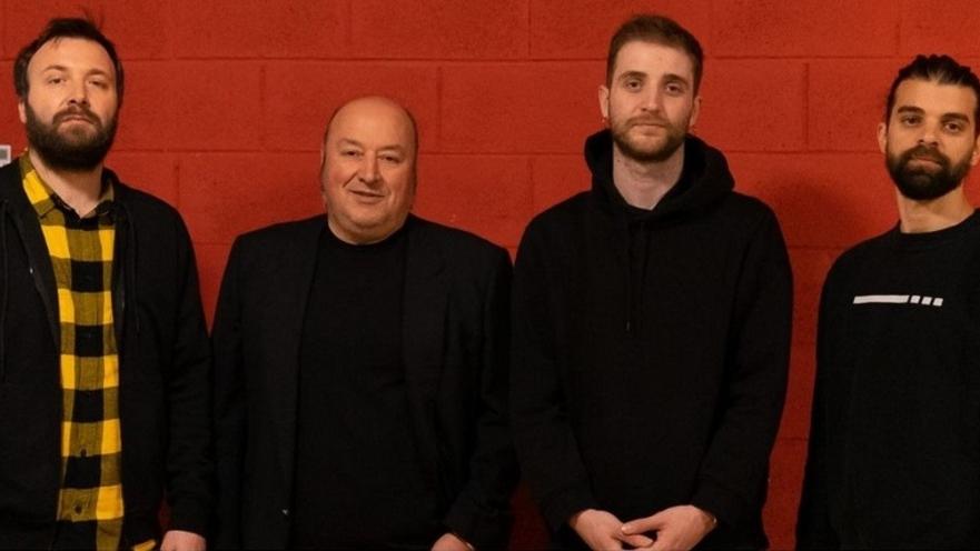 Esordio post-punk dei 6 Politico tra dadaismo, arte e filosofia