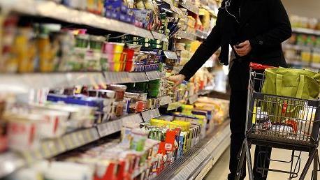 Supermercati, il lavoratore racconta la ricattabilità: «Scioperare non è facile se hai il part-time o il contratto a tempo»