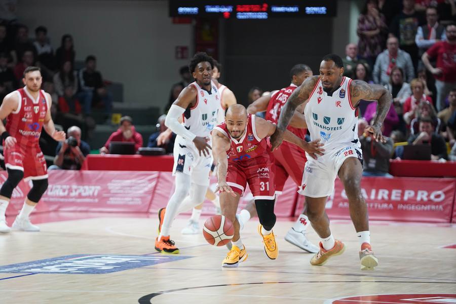 Unahotels, la rimonta non si completa: Milano passa al Bigi in volata