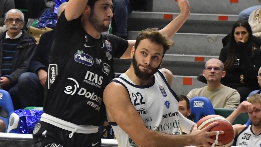 La Dinamo saluta il capitano: Stefano Gentile andrà a giocare a Trapani