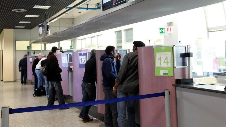 Modena, troppe dimissioni all'anagrafe: servono quattro mesi per la carta d’identità<br>