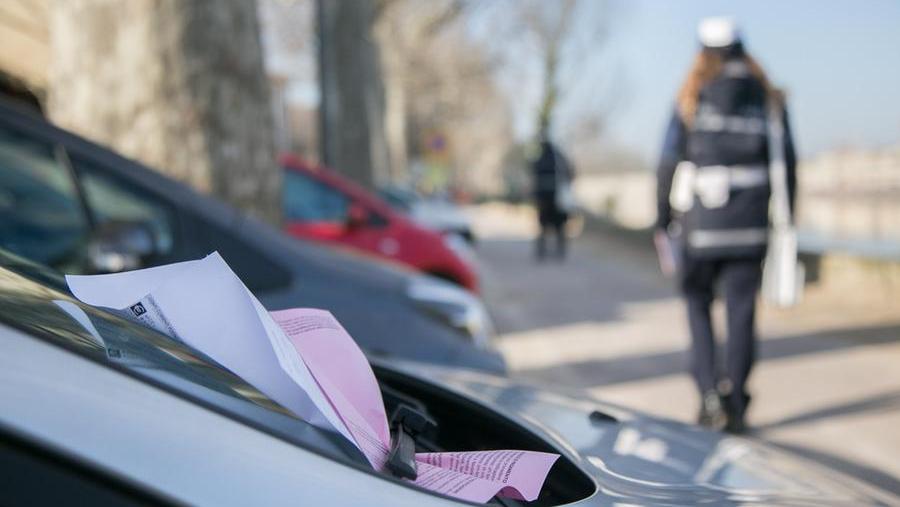 Ogni scusa è buona per tartassare gli automobilisti