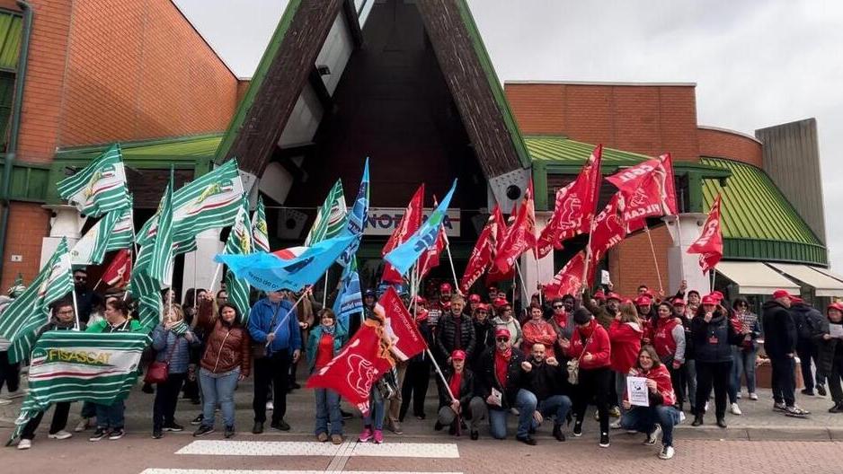 Grande distribuzione, scatta lo sciopero a Sassuolo: «Contratto scaduto e lavoro più precario»