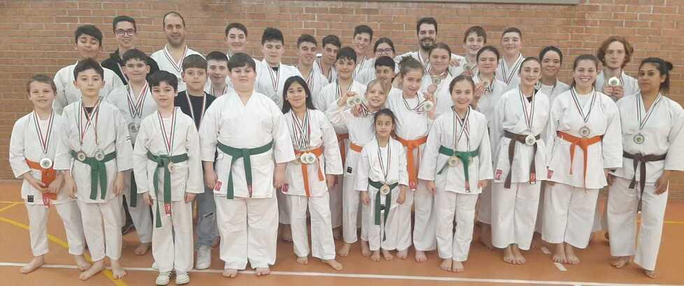 L’Alifaris Karate torna con 57 medaglie
