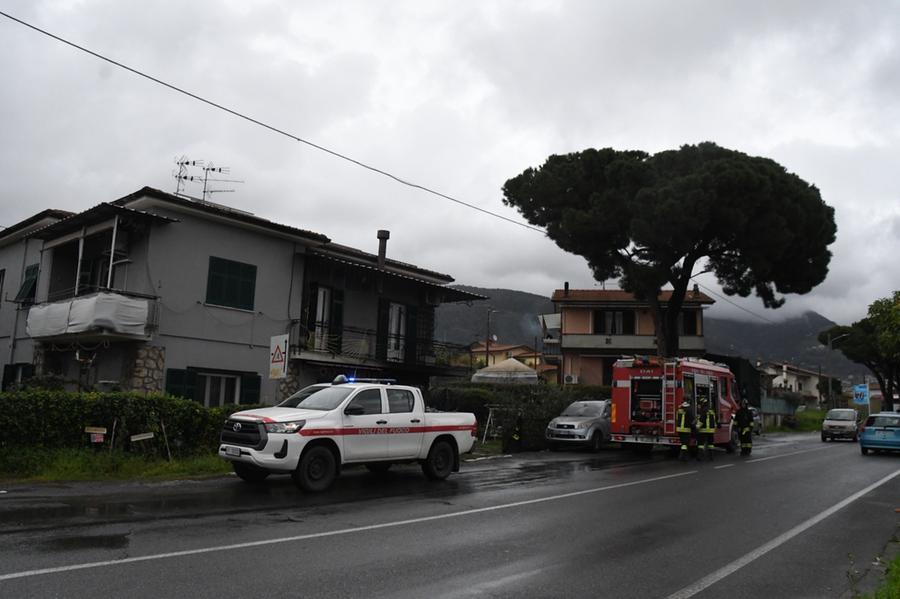 
	I mezzi intervenuti sul posto a Romagnano(foto Cuffaro)

