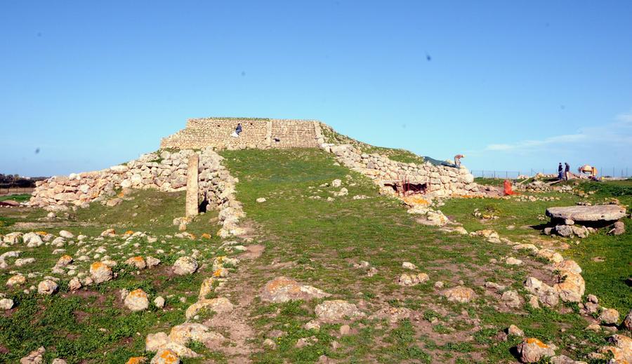 Il mistero millenario di Monte d’Accoddi