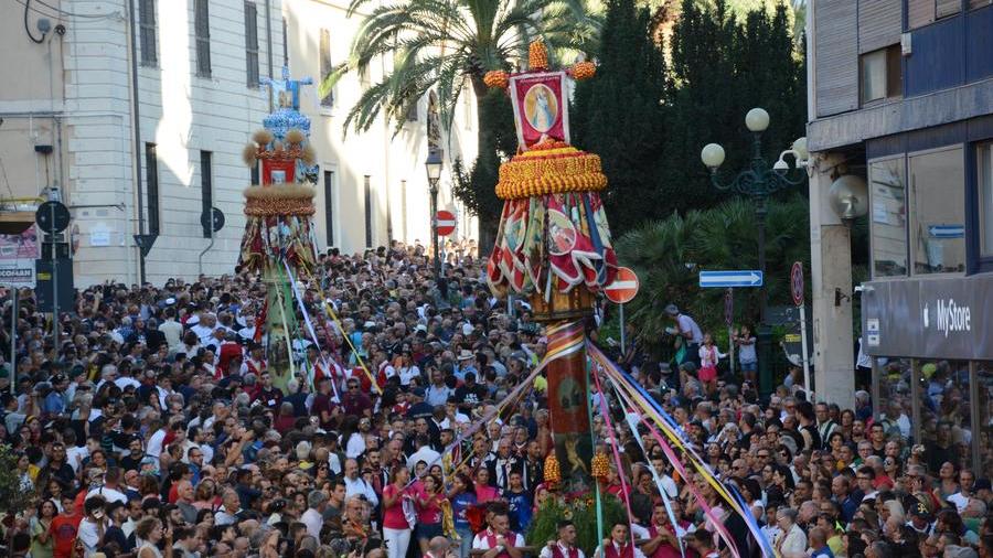 Candelieri, il cuore antico si apre alla città e al mondo