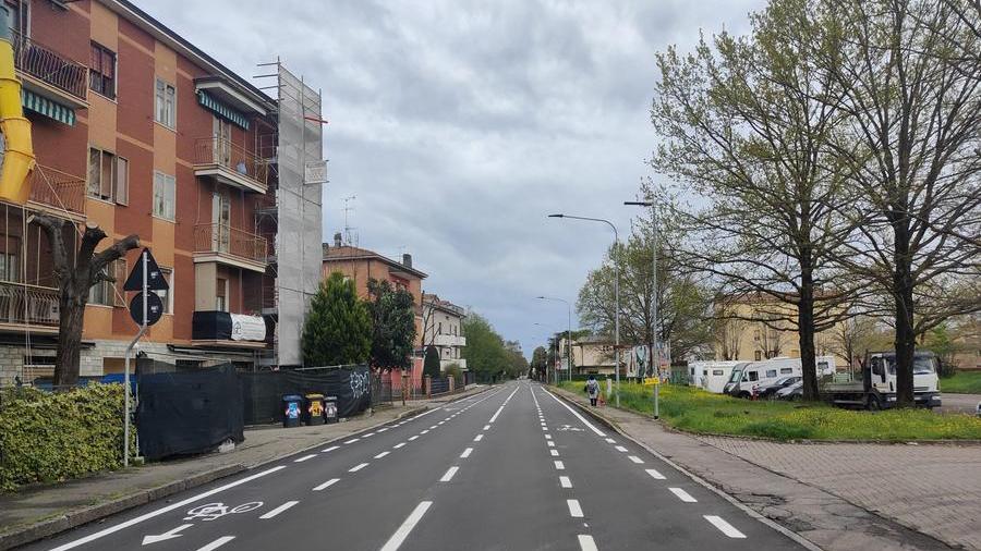 Modena, anche su via Panni compare la ciclabile della discordia
