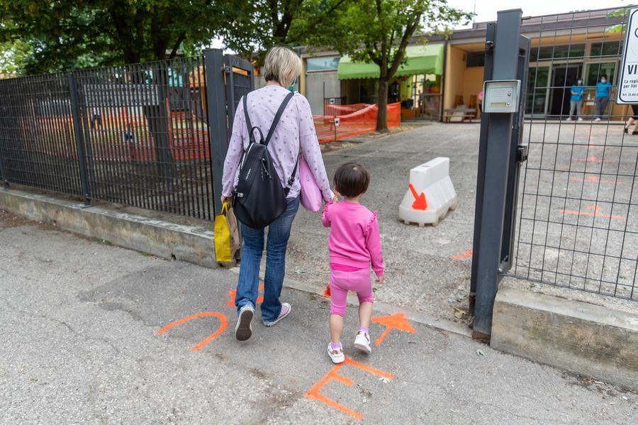 Ferrara, meno iscrizioni alle scuole d’infanzia: in un anno persi 49 bimbi
