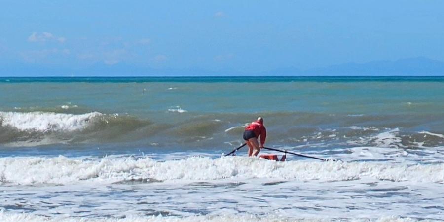 Samuele Malacrida durante l’intervento di salavataggio in mare