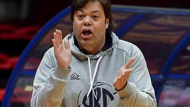 Roberto Russo allenatore livornese e grande esperto della serie