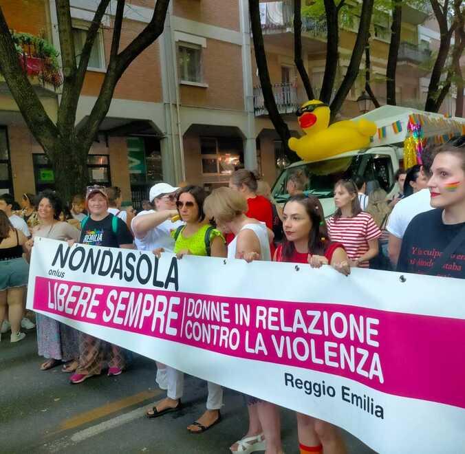 Reggio Emilia, in un anno Nondasola ha accolto 340 donne in fuga dalla violenza