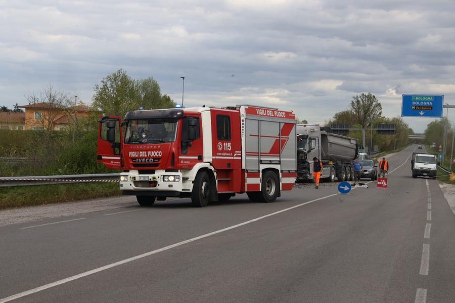 Castelfranco, Mattia Preti perde la vita in moto contro un camion: aveva 25 anni