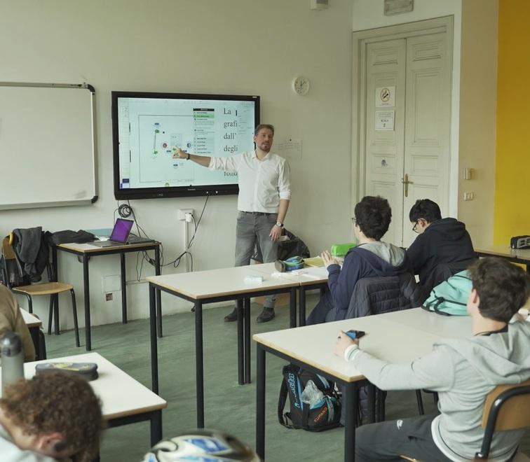 Lucca, un ciak a scuola per combattere la violenza sulle donne – Video