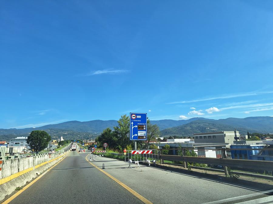 
	La tangenziale est

