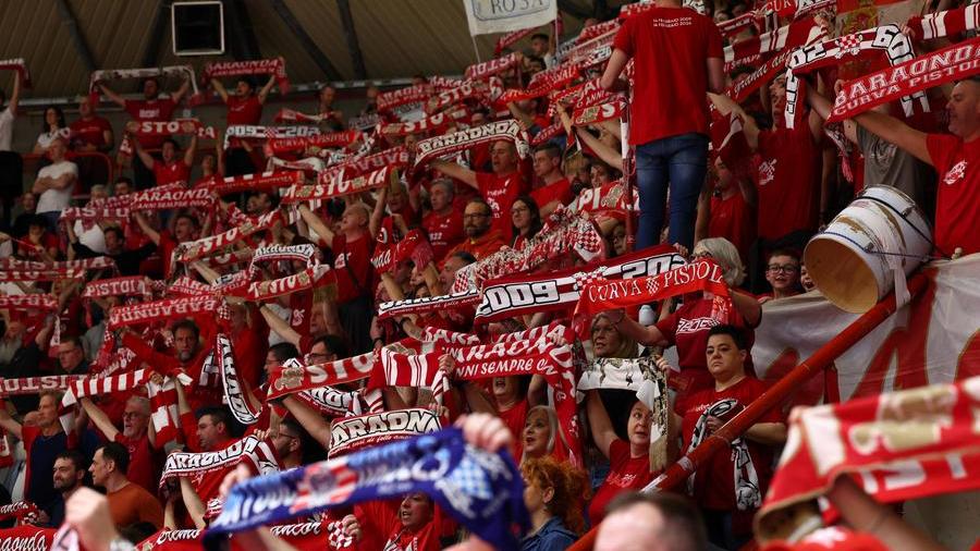 Basket, storico closing: Pistoia passa agli americani. L’operazione: retroscena e protagonisti