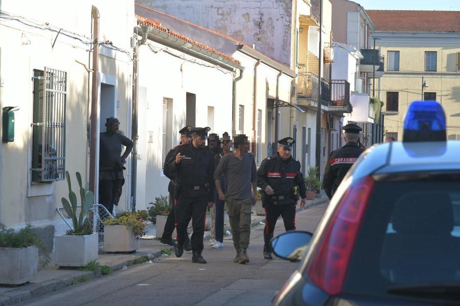 Olbia, caccia le inquiline di casa tra insulti e minacce. Arrivano i carabinieri