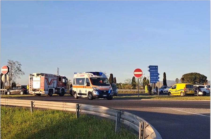 Scontro tra auto a Elmas: cinque donne trasportate in ospedale