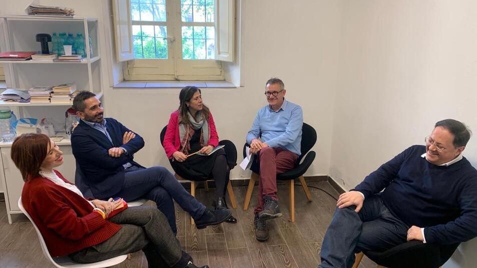 Tutte le tessere del puzzle della Giunta: ecco i 12 nomi sul tavolo di Alessandra Todde