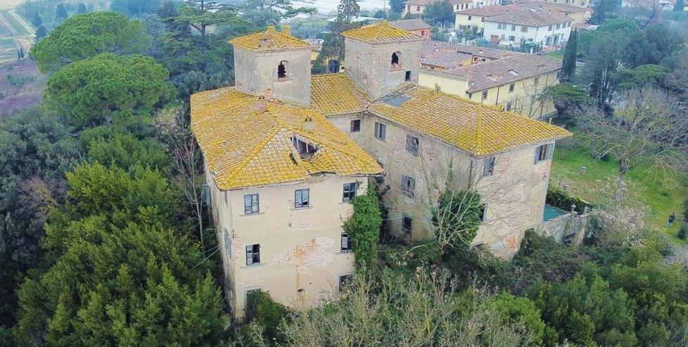 La Bastia, la villa finisce ancora una volta all’asta. La storia: una dimora con proprietari illustri