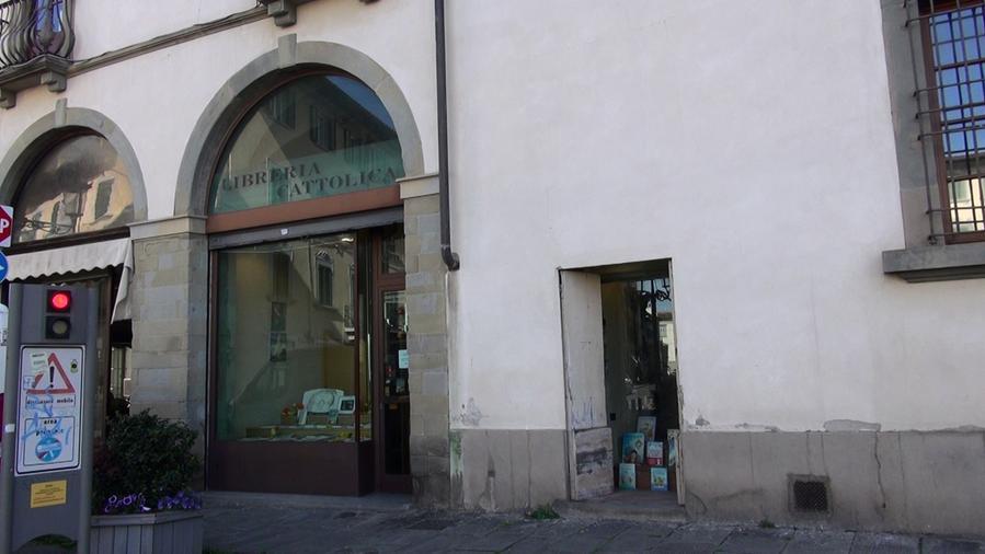 La Libreria Cattolica accanto al Duomo di Prato