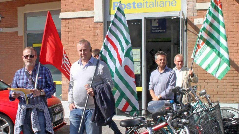 Poco personale e troppe trasferte Proteste alle poste