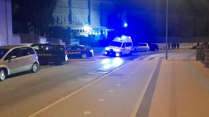 Porto Torres, accoltellato un uomo sul lungomare: è grave