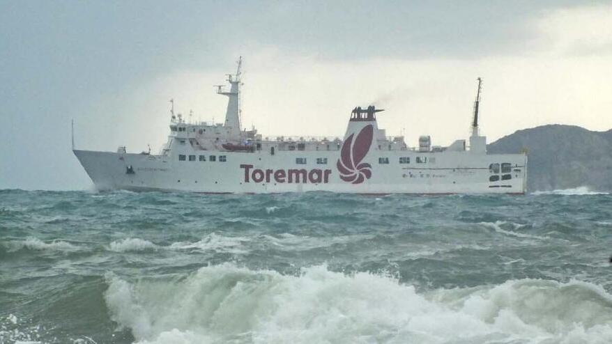 Un traghetto della Toremar (foto Paolo Barlettani)