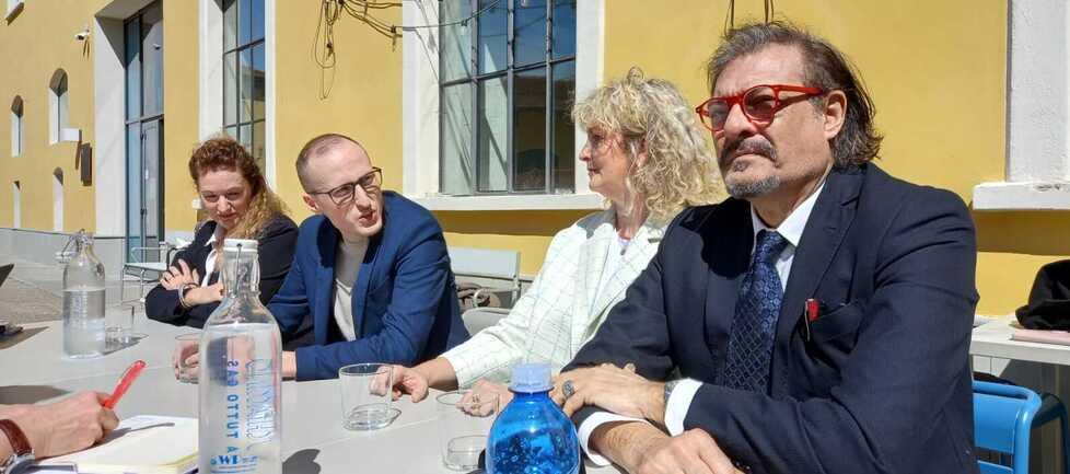 La conferenza stampa sull’accordo tra Pd e M5S. Da sinistra Ilaria Bugetti, Marco Biagioni, Chiara Bartalini e Carmine Maioriello