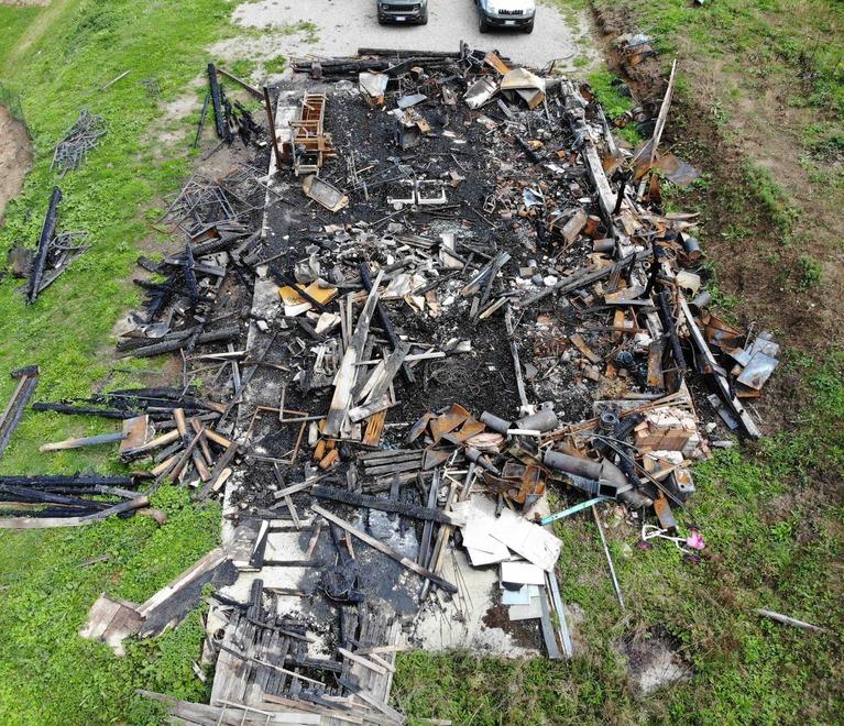 Fanano, a fuoco capanno con l’attrezzatura ma l’assicurazione non paga i danni<br type="_moz" />
