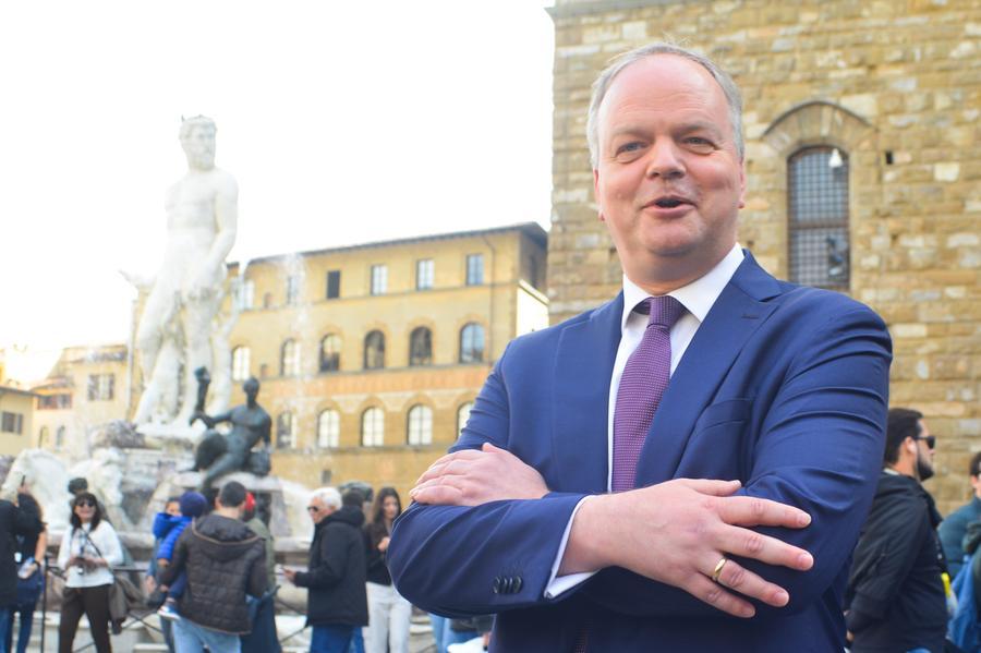 Elezioni a Firenze: Eike Schmidt si candida a sindaco per il centrodestra – Video