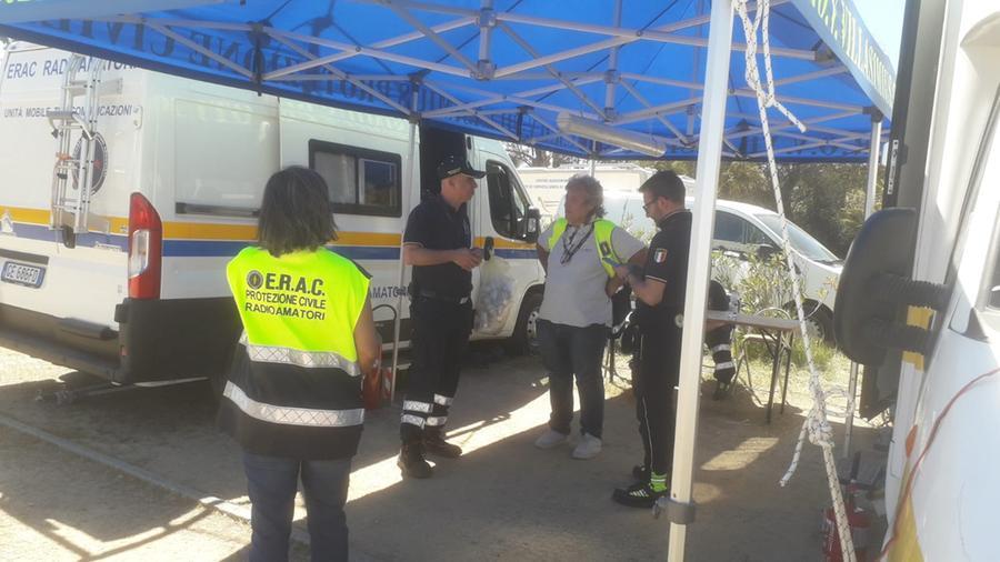 Ricerca dispersi e lotta agli incendi: prove di Protezione civile per 30 associazioni a Villasimius