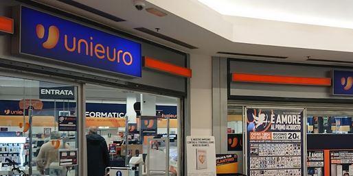 Il punto vendita Unieuro a Massa