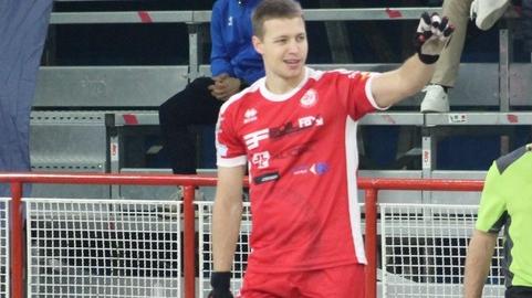 Il giocatore biancorosso Max Thiel (foto Manuel Urracci)