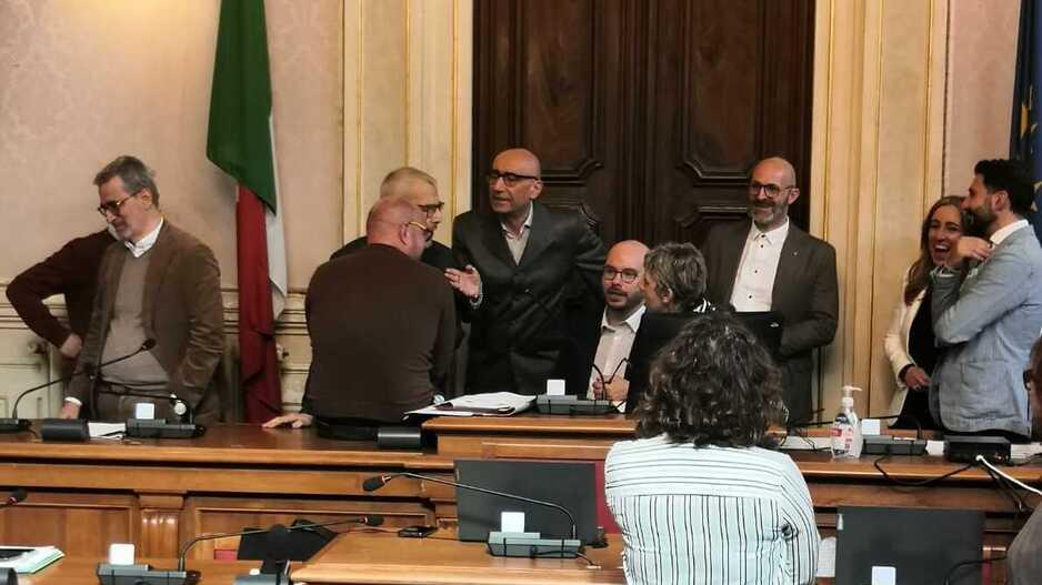 Livorno, l’ok al Piano operativo arriva nella notte dopo una votazione contestata: «Passo verso il futuro»
