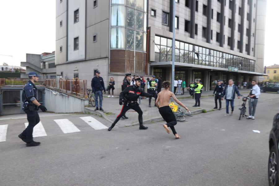 Modena, maxirissa  in viale delle Costellazioni